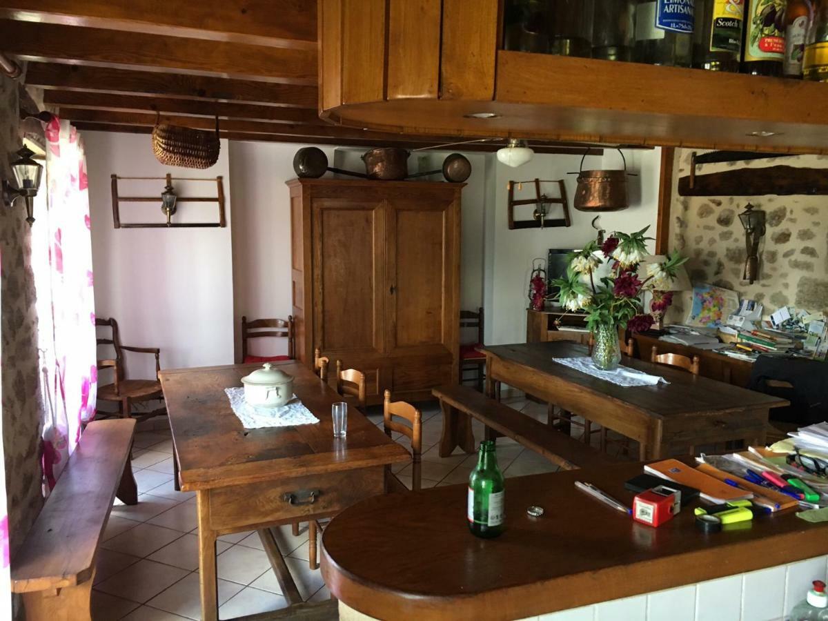 Bed and Breakfast Lo Soulenquo A Fonteilles Sur Le Gr 65 Golinhac Екстер'єр фото